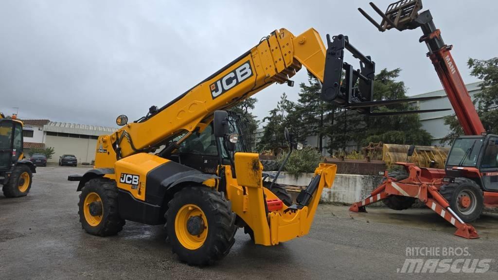 JCB 540-170 伸縮臂操作車