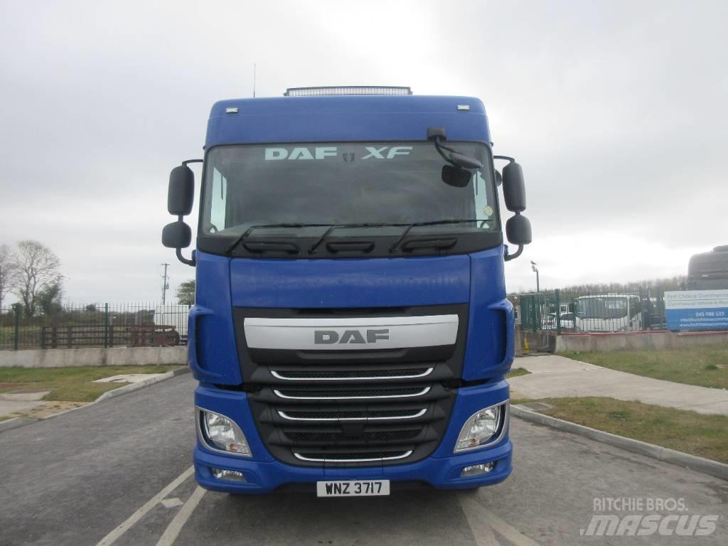 DAF XF105.460 曳引機組件