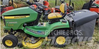 John Deere X 300 R 騎乘式割草機