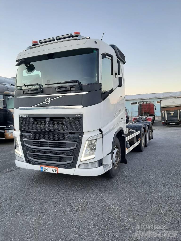 Volvo FH 13 商用底盤車