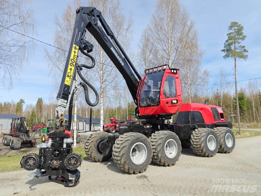 Komatsu 901 XC 收穫機