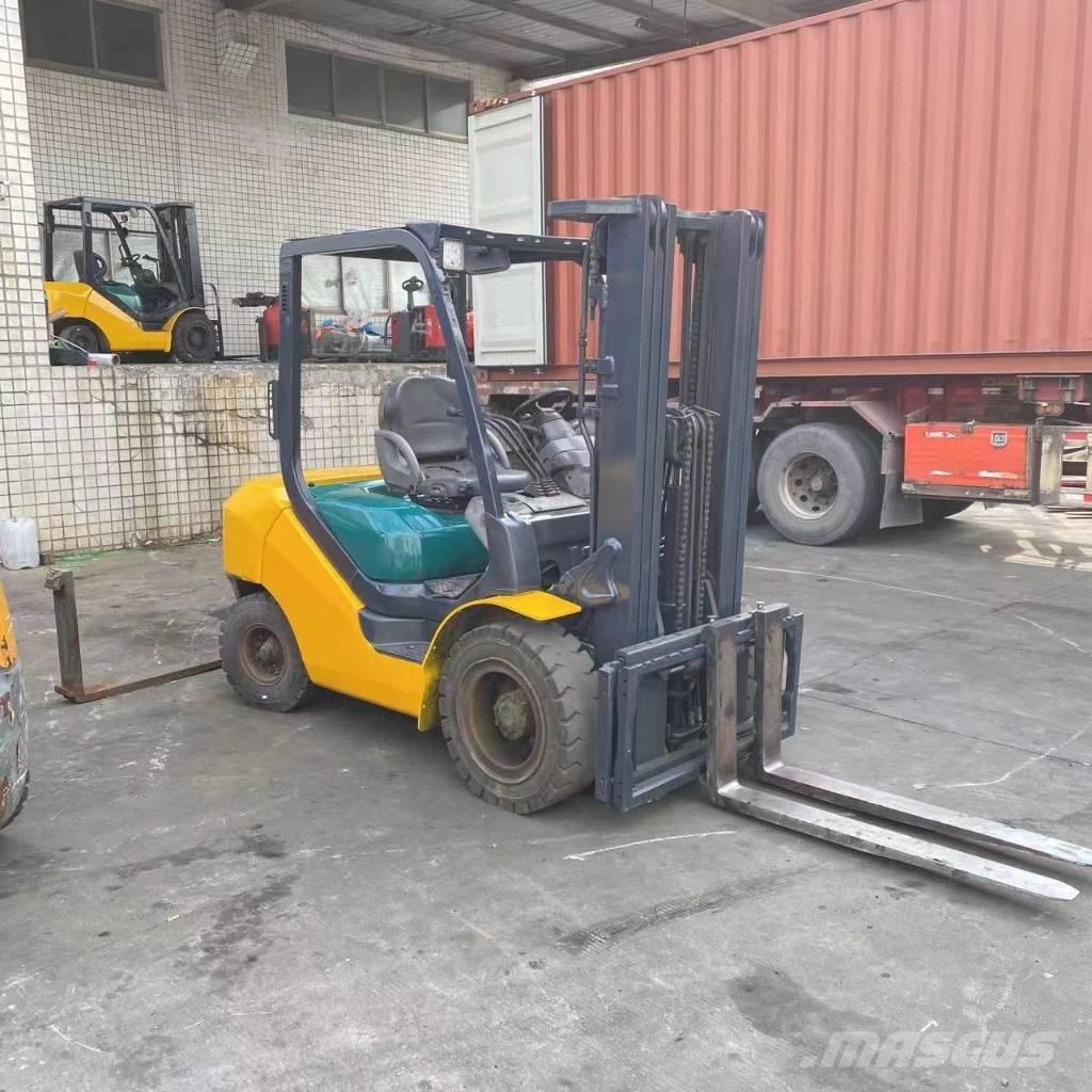 Komatsu FD 50-6 柴油卡車