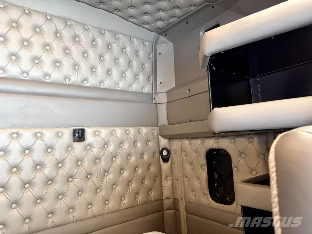 Kenworth T 800 曳引機組件