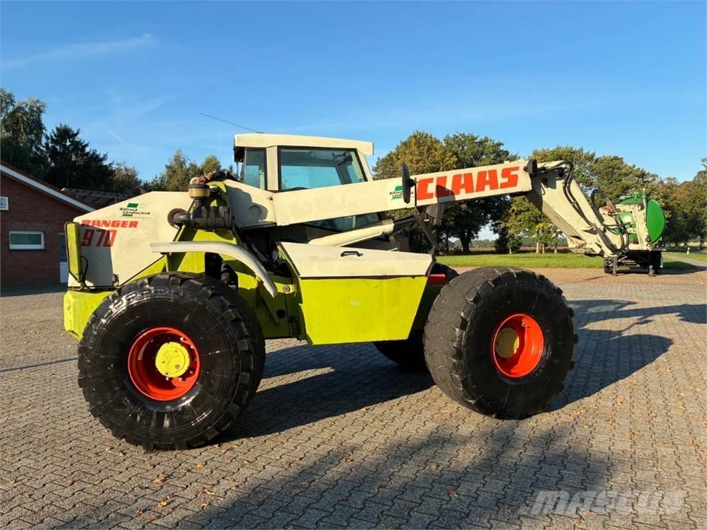CLAAS RANGER 970 伸縮臂操作車