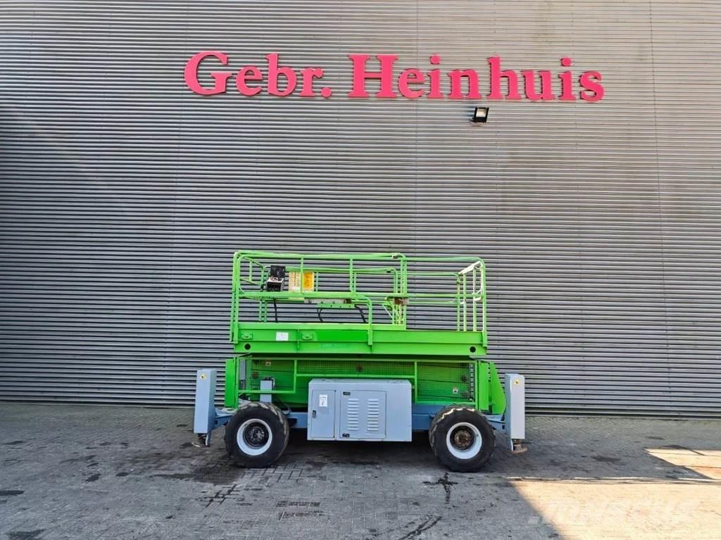 JLG 33 RTS 剪式升降機