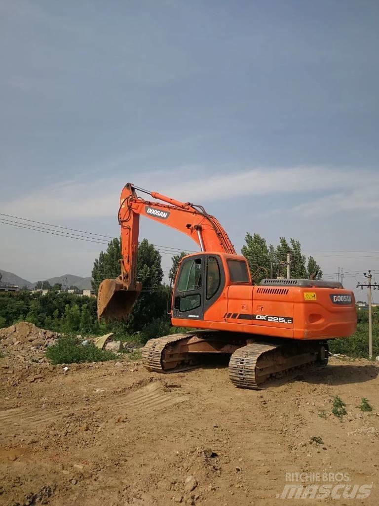 Doosan dx225 履帶式 挖土機/掘鑿機/挖掘機