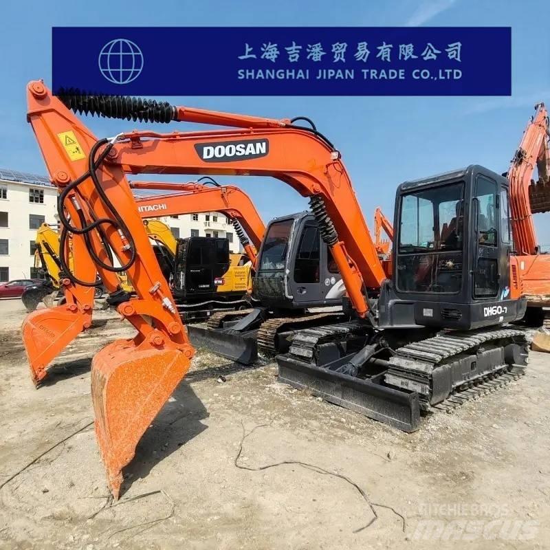 Doosan DH 60-7 小型挖土機/掘鑿機<7t(小型挖掘機)