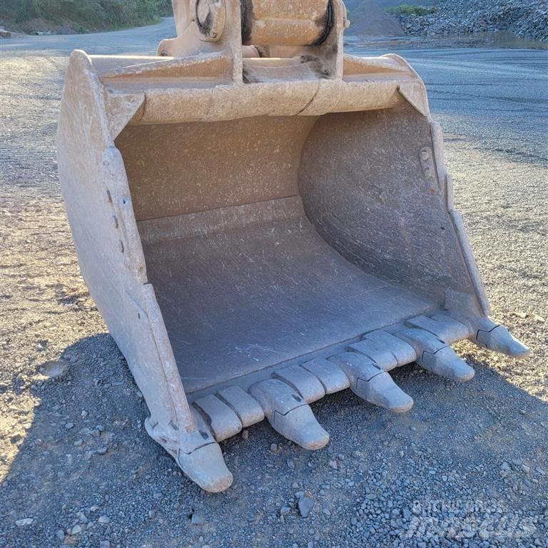 Volvo EC240BLC 履帶式 挖土機/掘鑿機/挖掘機
