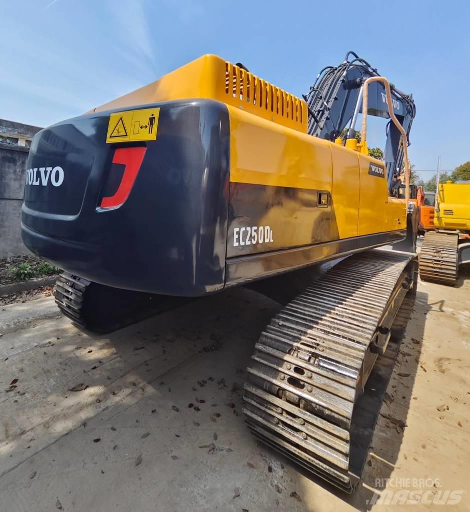 Volvo EC 250 D L 履帶式 挖土機/掘鑿機/挖掘機