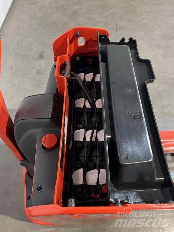 Linde T16 手拉式油壓拖板車