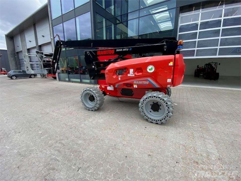 Manitou 200ATJE 曲臂高空作業車