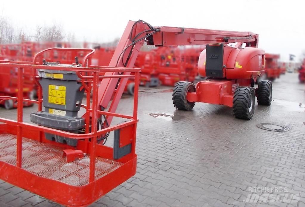 JLG 800 AJ 曲臂高空作業車