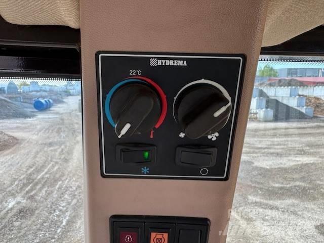 Hydrema 912DS 鉸接式起吊車