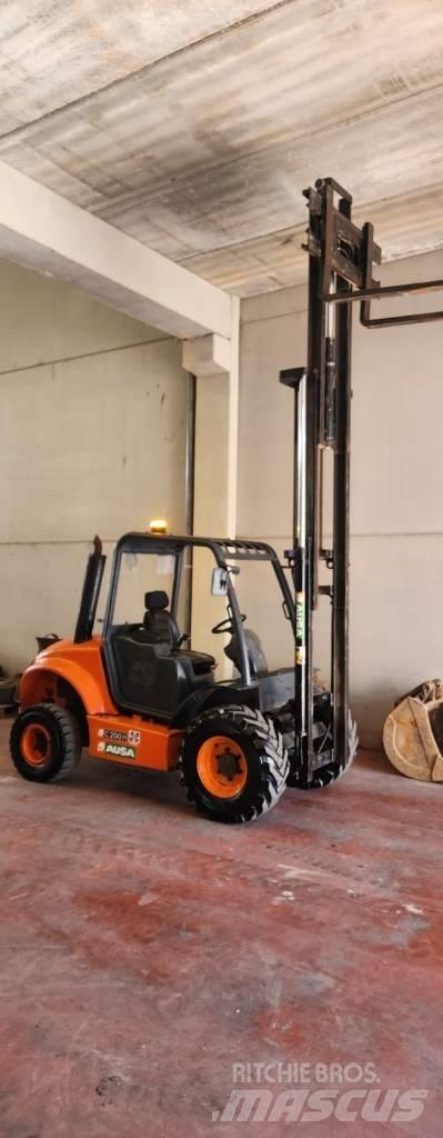Ausa C 200 H X4 越野車