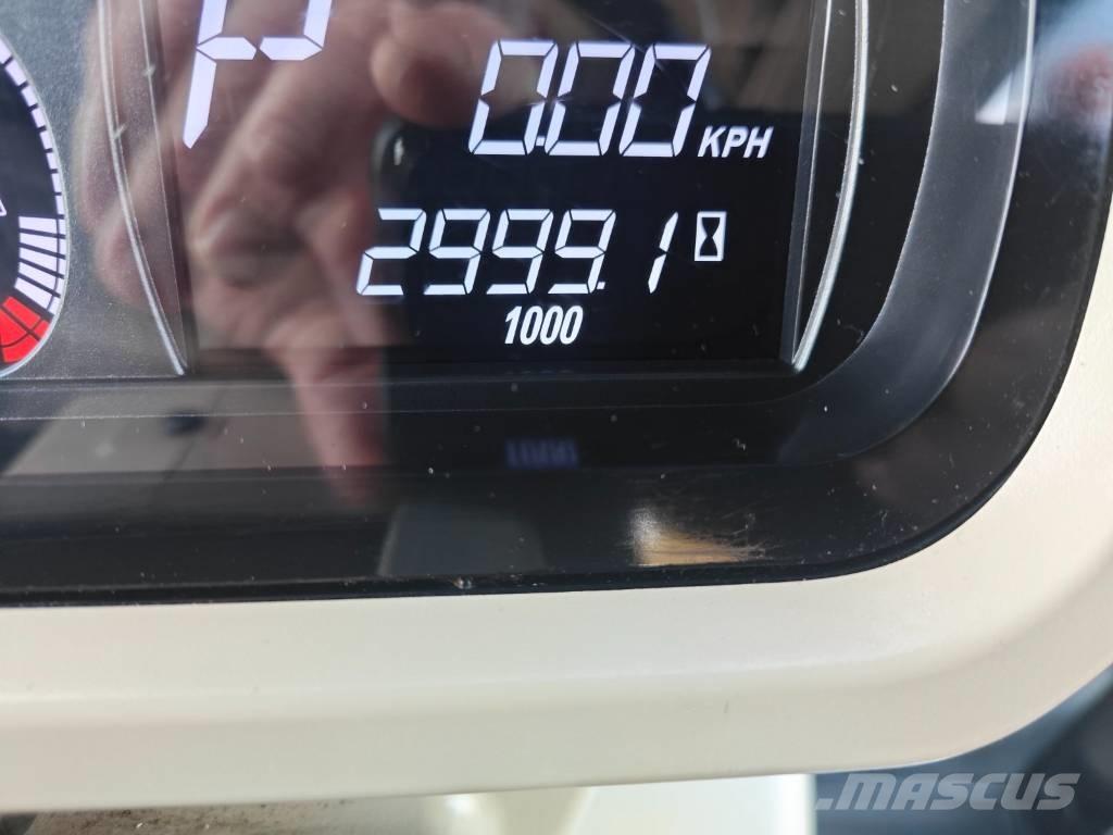 Massey Ferguson 8740 曳引機