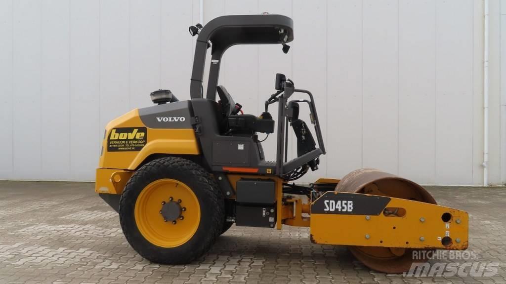 Volvo SD 45 B 單輪滾壓機
