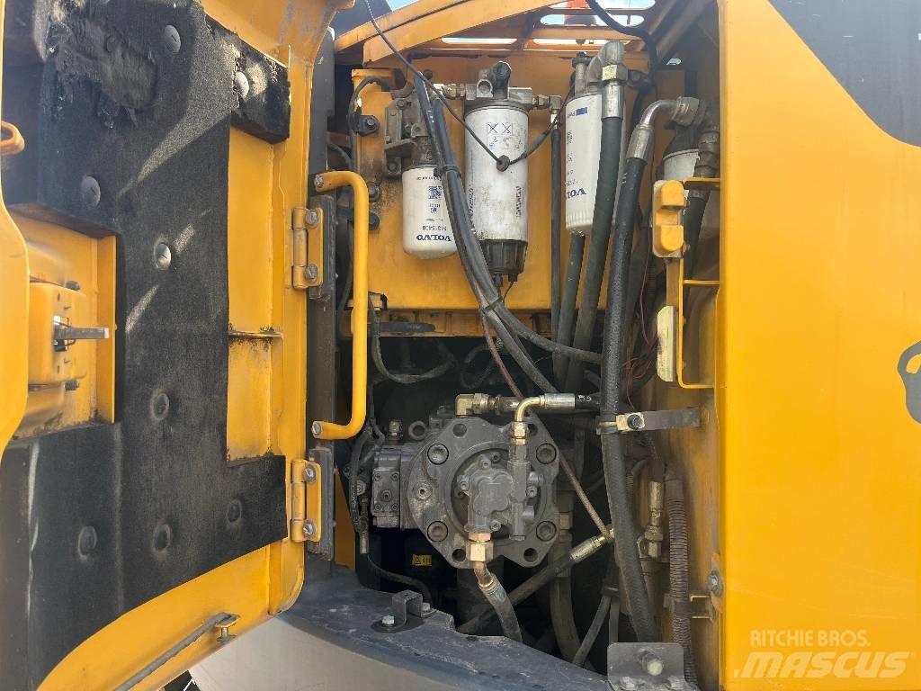 Volvo ECR 235 DL 履帶式 挖土機/掘鑿機/挖掘機