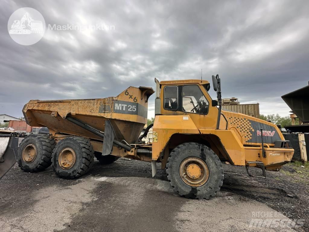 Moxy MT 25 鉸接式起吊車