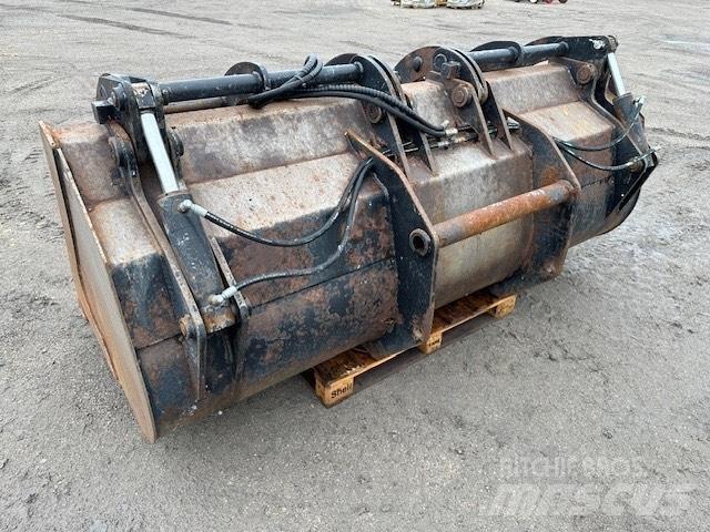 Liebherr ŁYŻKA 伸縮臂操作車