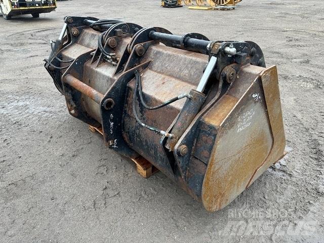Liebherr ŁYŻKA 伸縮臂操作車