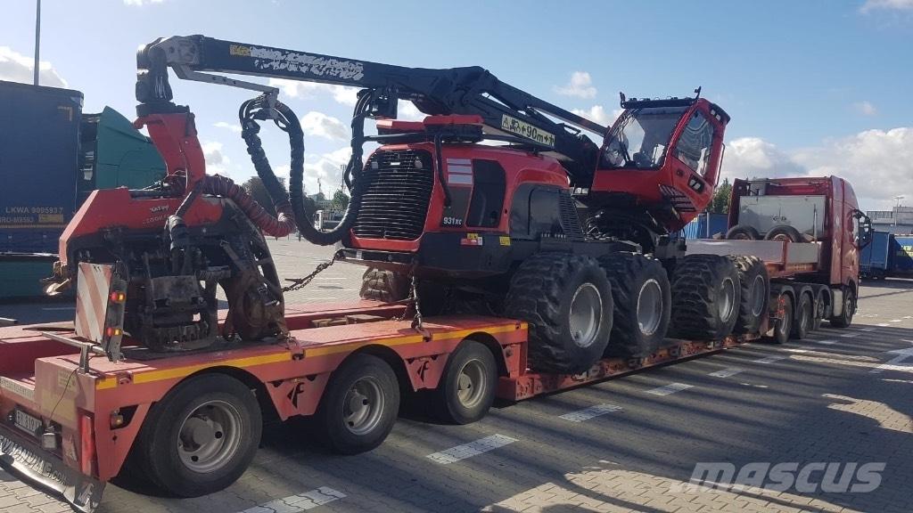 Komatsu 931 XC 收穫機