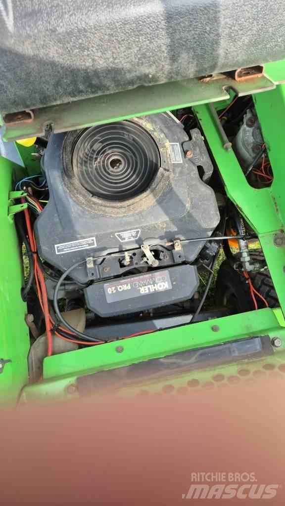 Avant 220 多功能裝載機