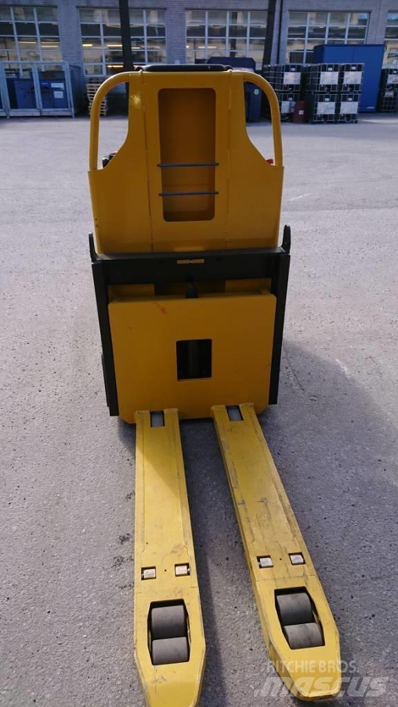 Yale MO20 低架裝載機