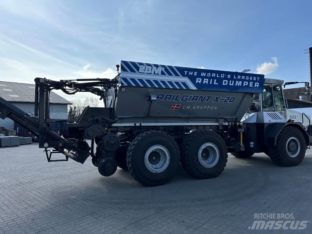 Hydrema 922 C 專用運輸車