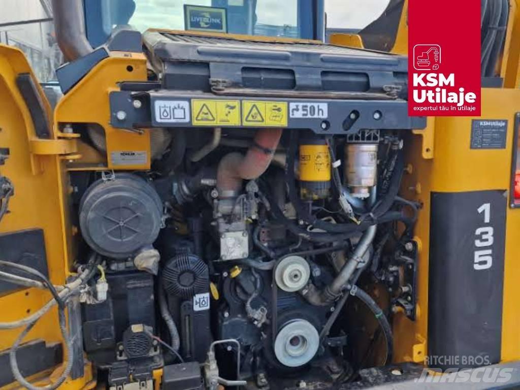 JCB 135 滑移轉向裝載機