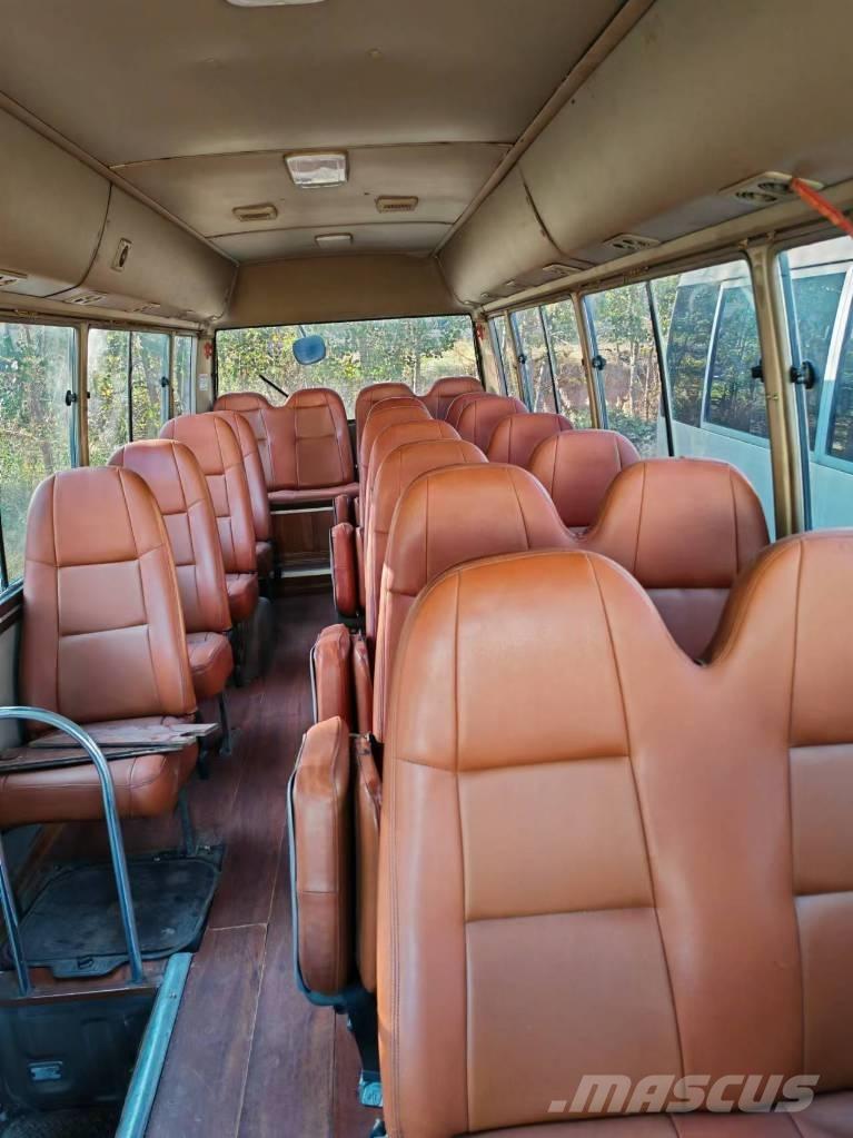 Toyota Coaster 公路客運汽車
