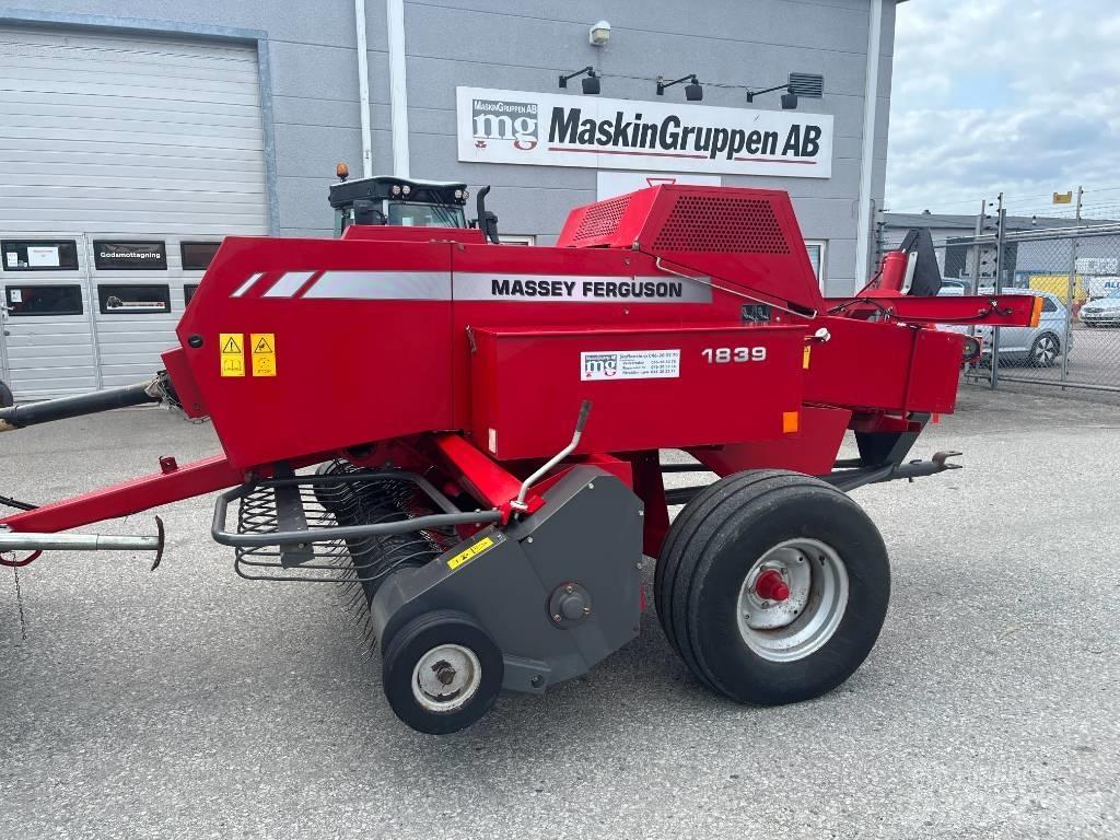 Massey Ferguson 1839 方形打捆機