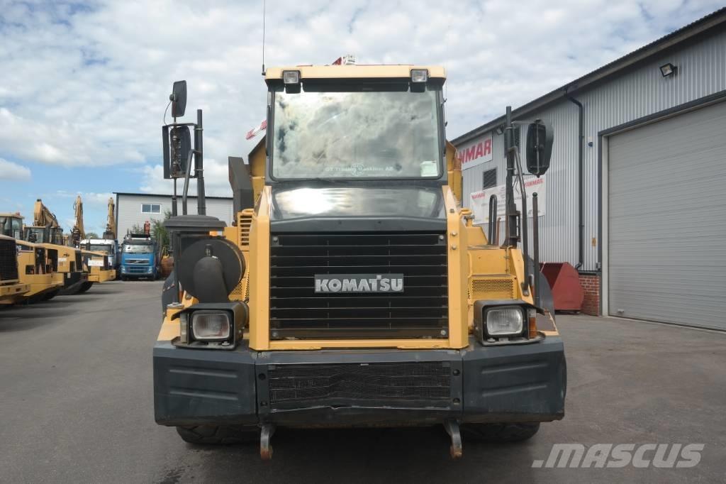 Komatsu HM 300-2 鉸接式起吊車