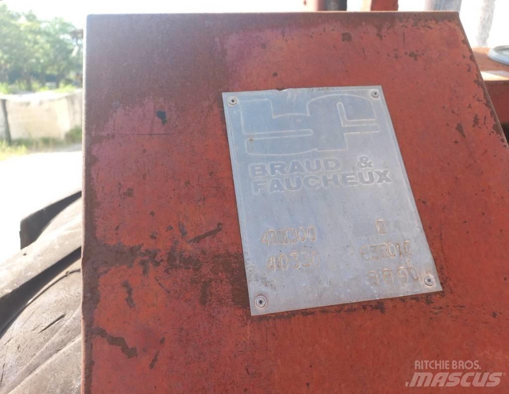 Manitou 4RM30G 柴油卡車