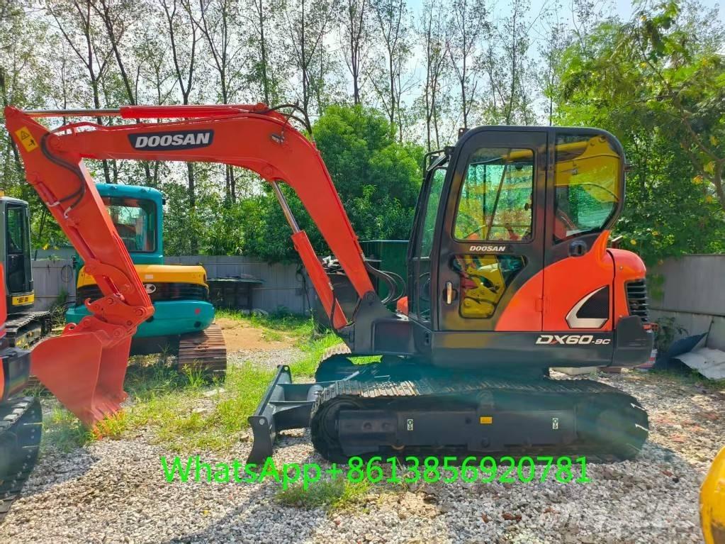 Doosan DX 60 小型挖土機/掘鑿機<7t(小型挖掘機)