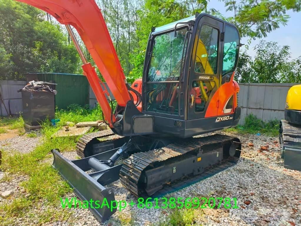 Doosan DX 60 小型挖土機/掘鑿機<7t(小型挖掘機)
