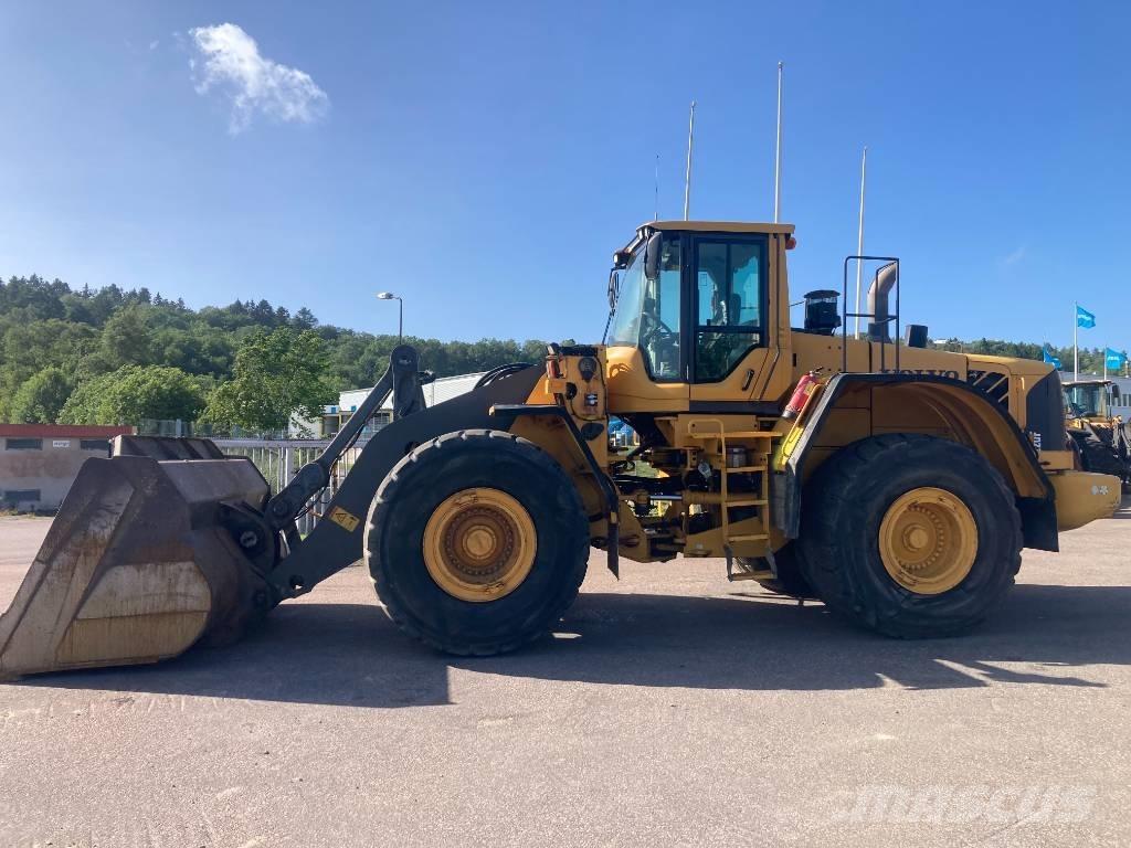 Volvo L 220 F 輪胎式裝載機