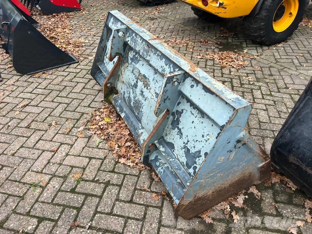 Kramer 318 輪胎式裝載機