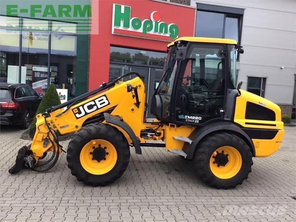 JCB tm 220 農業用伸縮臂裝載機