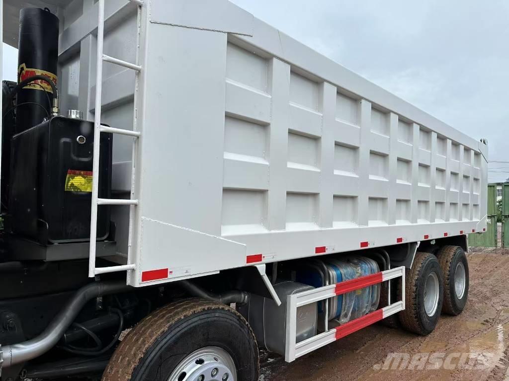 Howo 371hp 8X4 傾卸式卡車