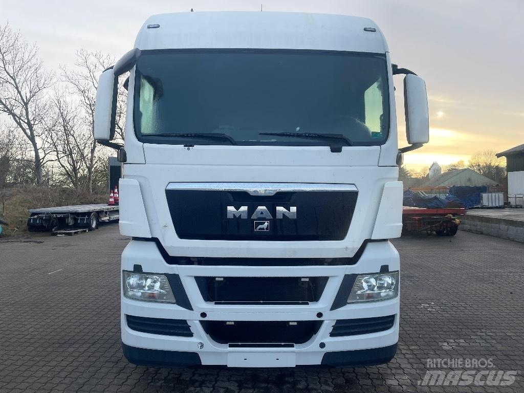 MAN 26.480 運輸車輛