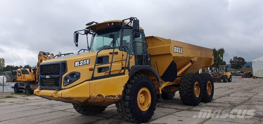 Bell B 25 E 鉸接式起吊車