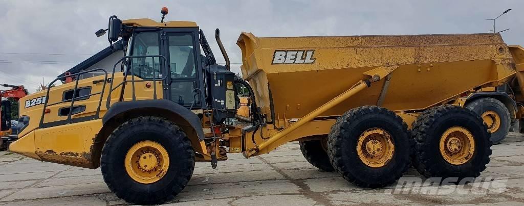 Bell B 25 E 鉸接式起吊車