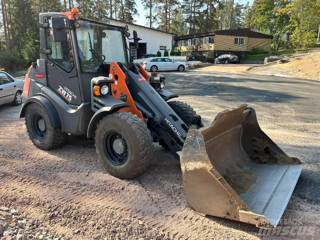 Hitachi ZW 75 輪胎式裝載機