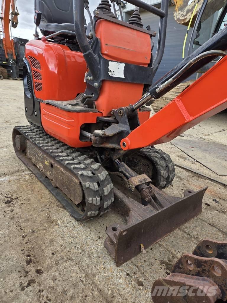 Kubota U 10-3 小型挖土機/掘鑿機<7t(小型挖掘機)