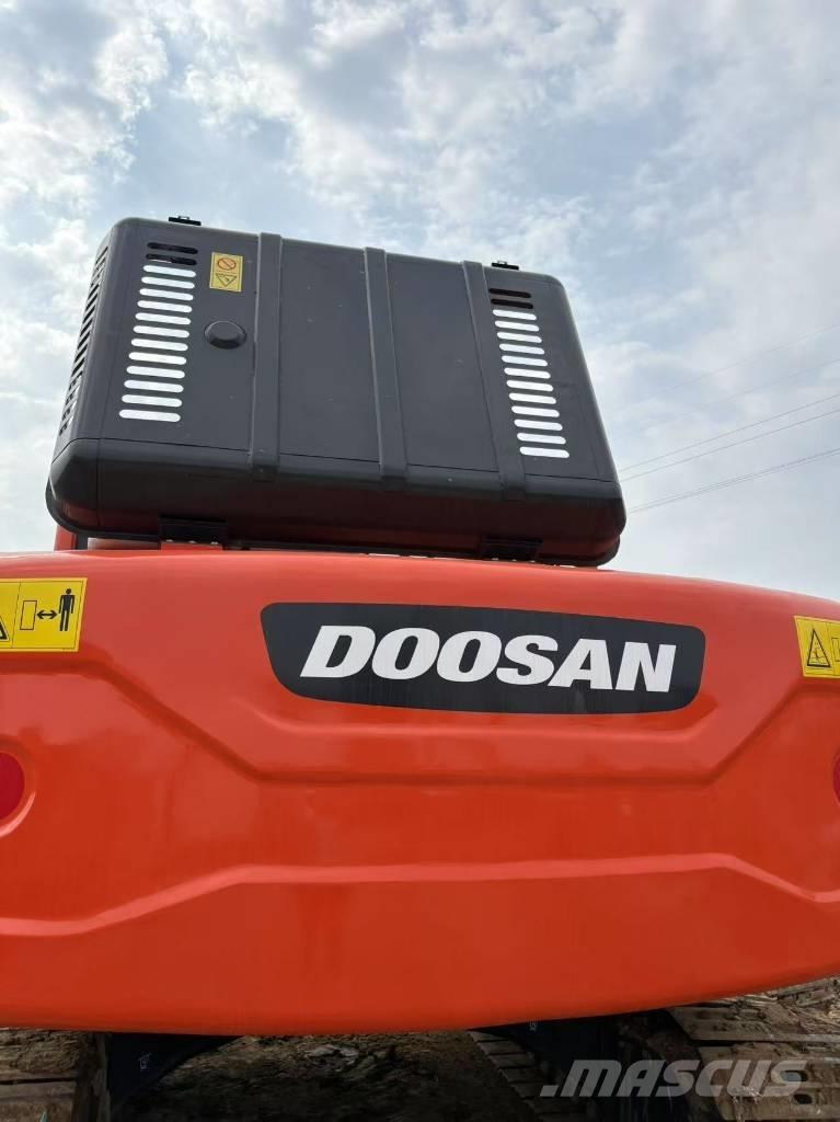 Doosan DX225LC-9C 履帶式 挖土機/掘鑿機/挖掘機