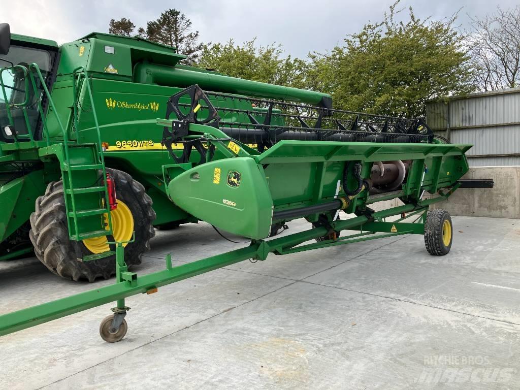 John Deere 9680 WTS 聯合收穫機