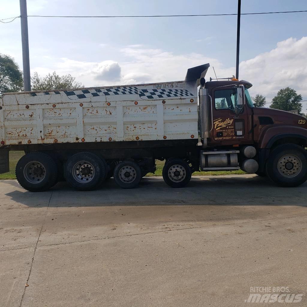 Mack CV 713 傾卸式卡車