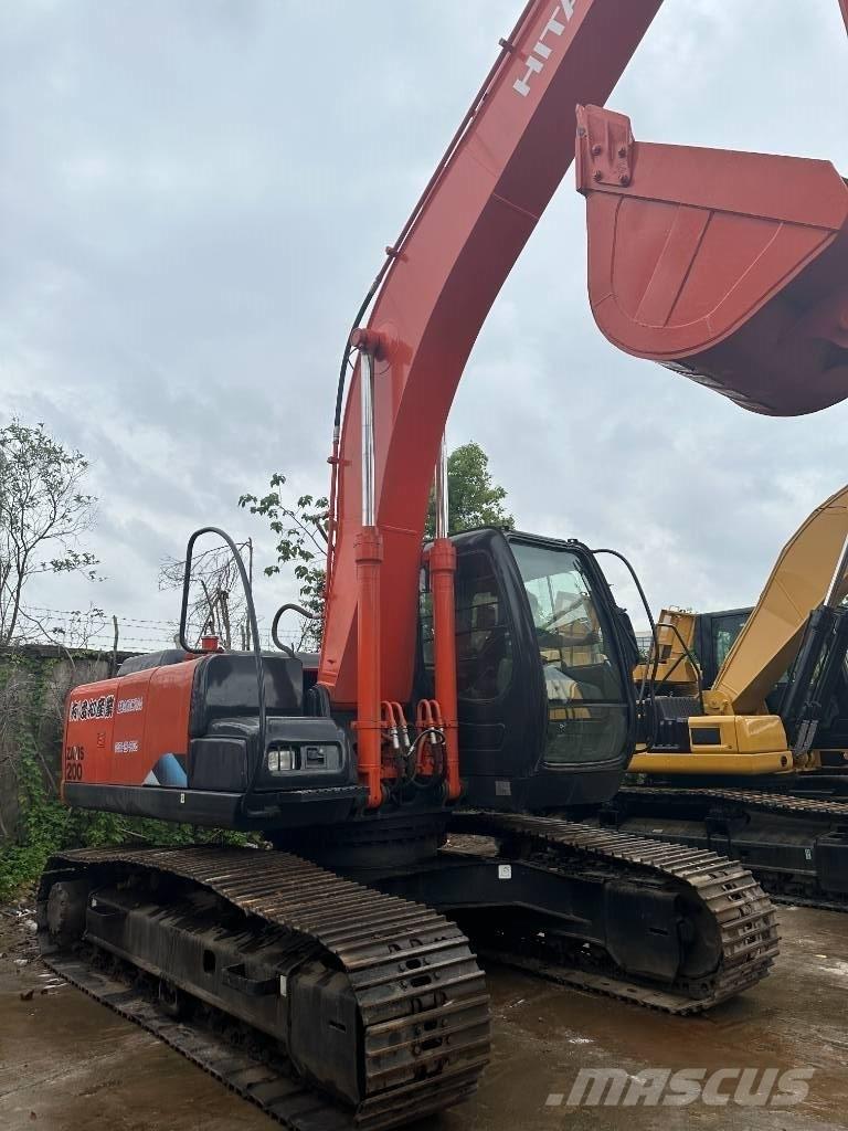 Hitachi ZX 200 履帶式 挖土機/掘鑿機/挖掘機