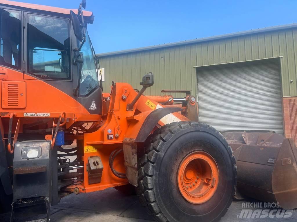 Doosan DL 420-3 輪胎式裝載機