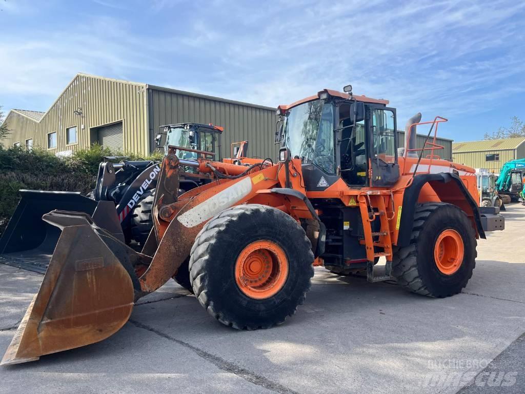Doosan DL 420-3 輪胎式裝載機